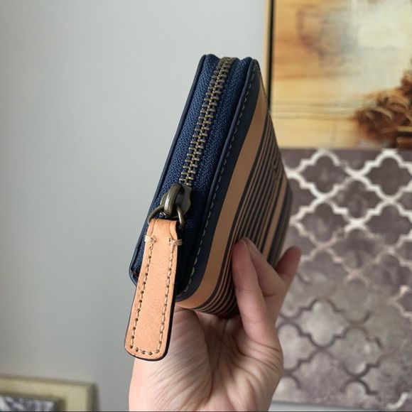 NWT HERITAGE VINTAGE Blue STRIPE LEATHER ACCORDION WALLET (COACH F74731) - Picture 3 of 5